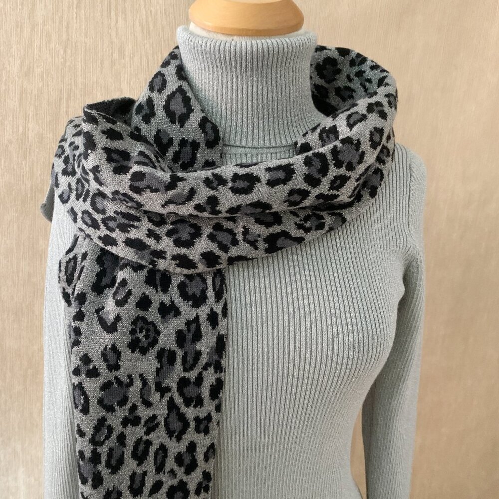 Lauren Ralph Lauren Shimmer Turtleneck & Scarf Set | Size Medium - Picture 6 of 13